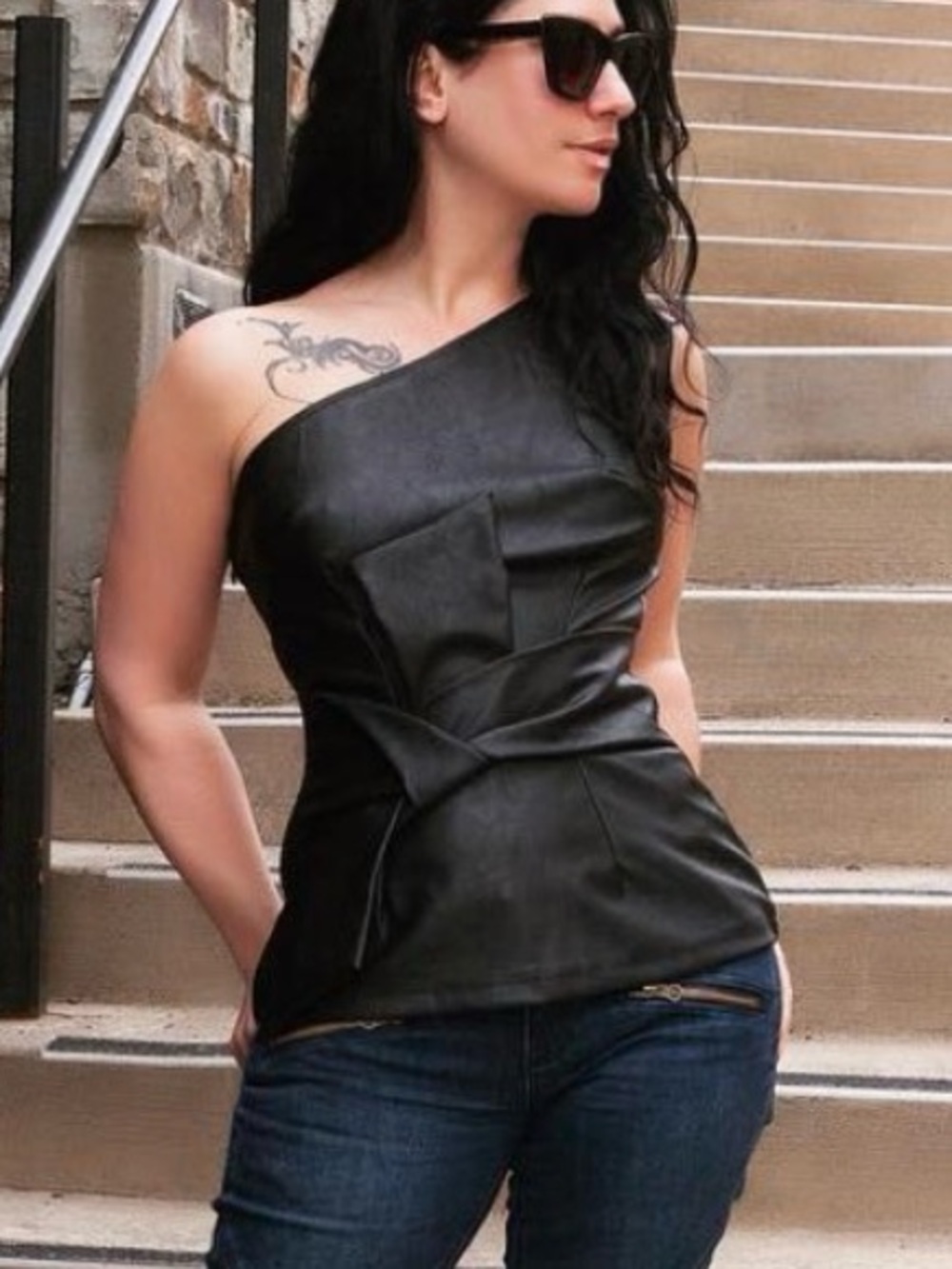 Shoe Dazzle Black Faux Leather Glam One-Shoulder Top Womens Small